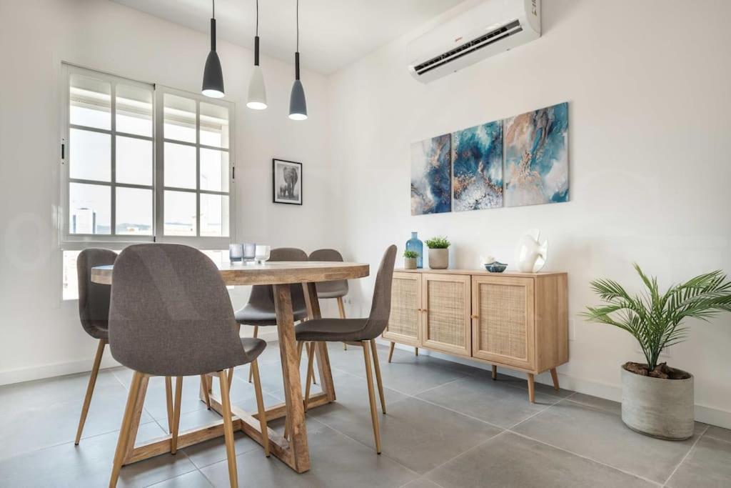Sunlit & Fresh Apartment - Center By Rems Málaga Exterior foto